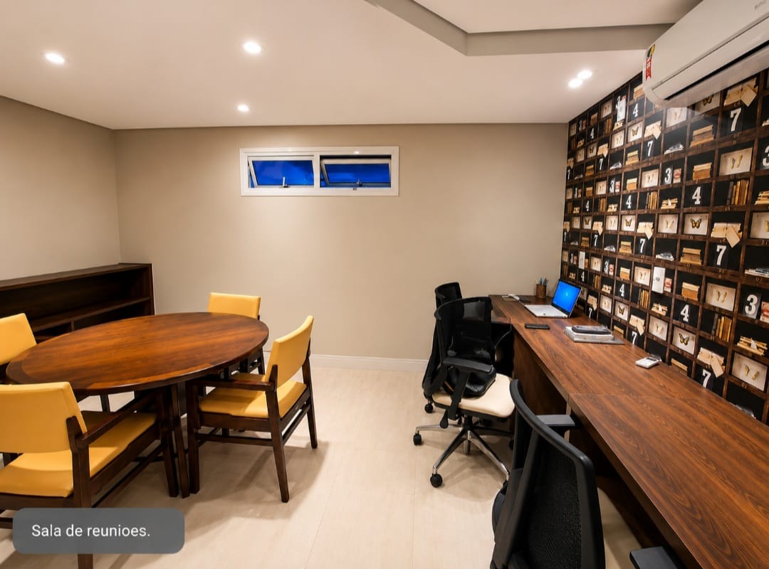 Sala de reuniões e estudos equipada para home office e coworking em condomínio na Trindade, Florianópolis.