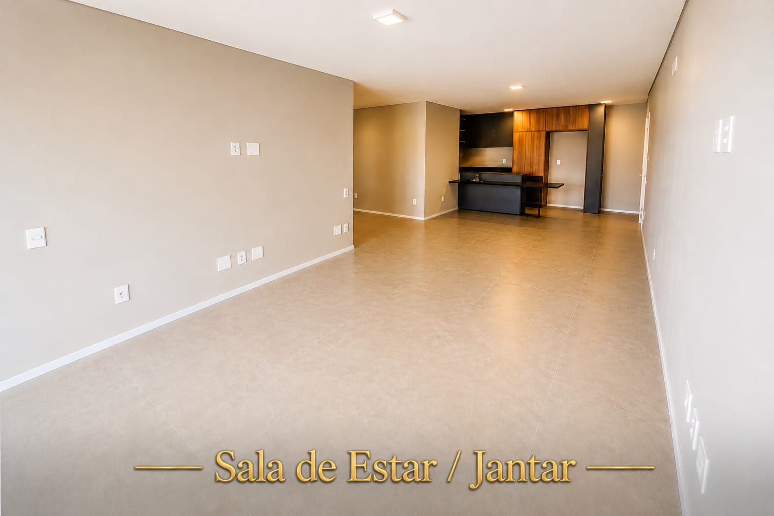Sala de estar e jantar integrada à cozinha americana, com porcelanato 80x80 e forro de gesso, no Jardim Atlântico, Florianópolis.